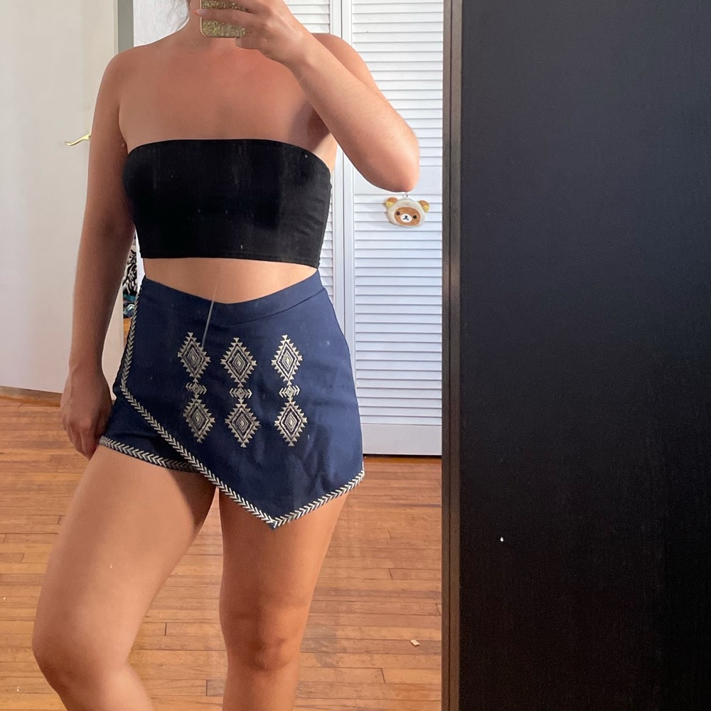 Navy shorts